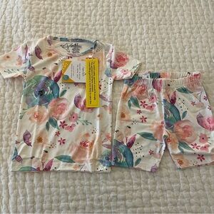 NWT Copper Pearl Bloom Floral Print Short Sleeve and Shorts Pajama Set Size 4T